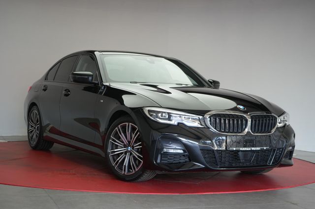 BMW 330 i M Sport Navi/ACC/Kamera/Virtual/Side