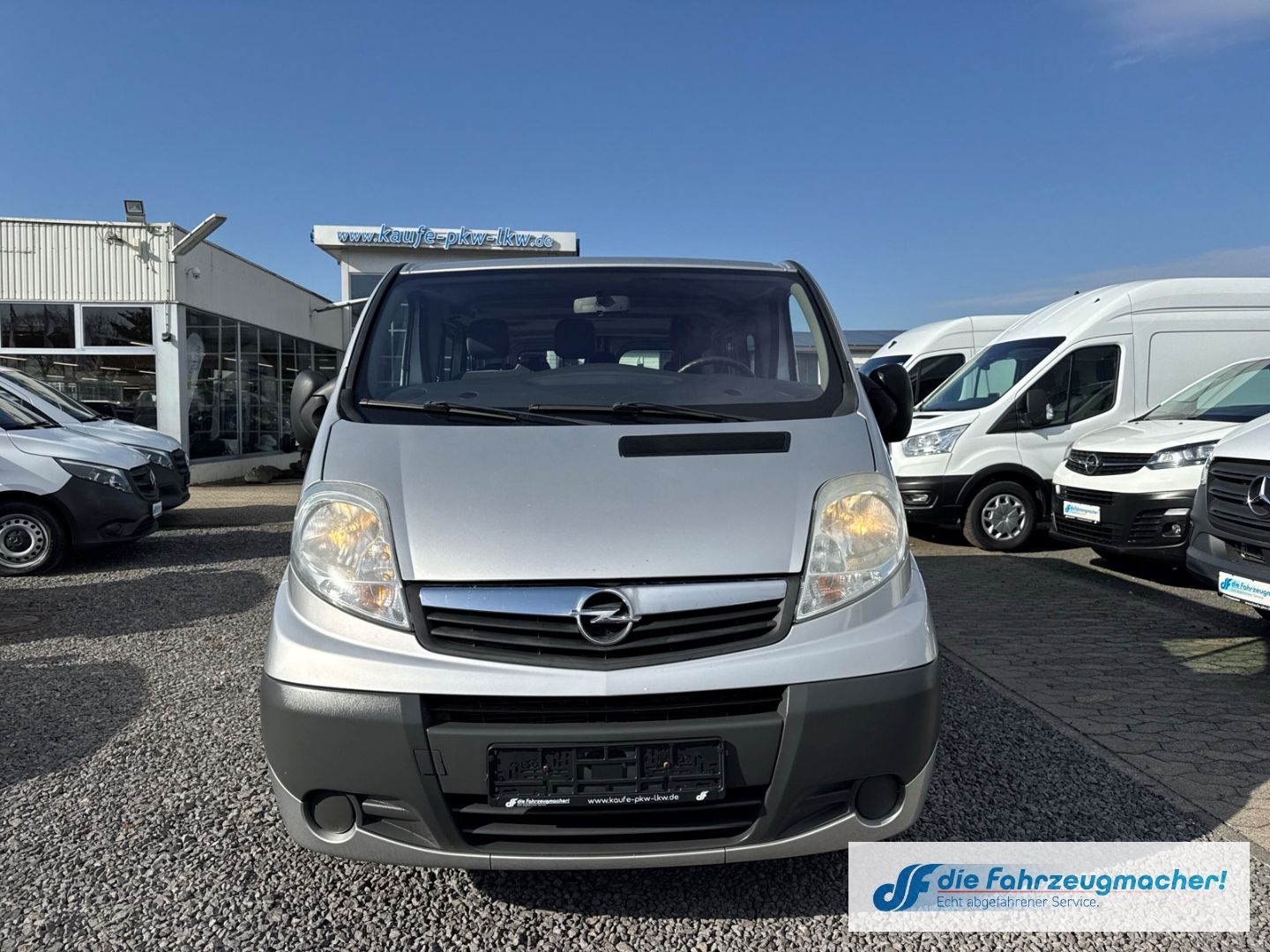 Fahrzeugabbildung Opel Vivaro Kombi L1H1 2,7t Klima *EXPORT