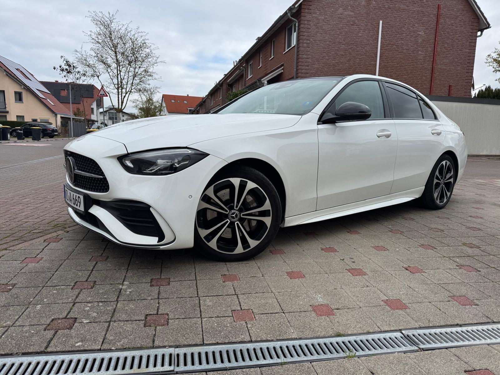 Mercedes-Benz C 220 d Limousine~AMG-Line~Night-Paket,Panorama