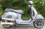 Vespa Piaggio - Vespa GTS Super 300 - VESPA 2010