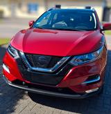 Nissan Qashqai 1.2 DIG-T N-CONNECTA N-CONNECTA - Nissan Qashqai mit Benzin-Antrieb: Limousine