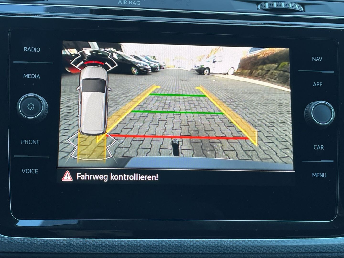 Touran R-Line 1.5TSI DSG AHK/Navi/LED/Kamera/ACC