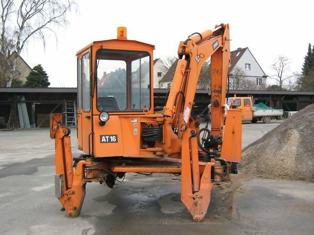 Schaeff AT 16 Aufbau - Bagger für Unimog U