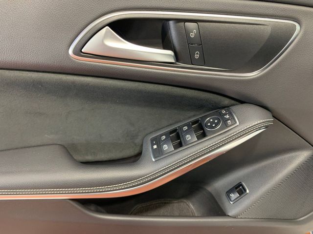 CLA 200 Shooting Brake AMG Line PANO+KAM+BUSINES