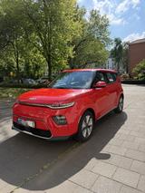 Kia e-Soul Spirit 64 kWh 204 PS (150kW) - Kia Soul PS