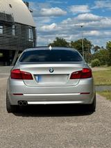 BMW 530D F10 - BMW 530: 530d F10