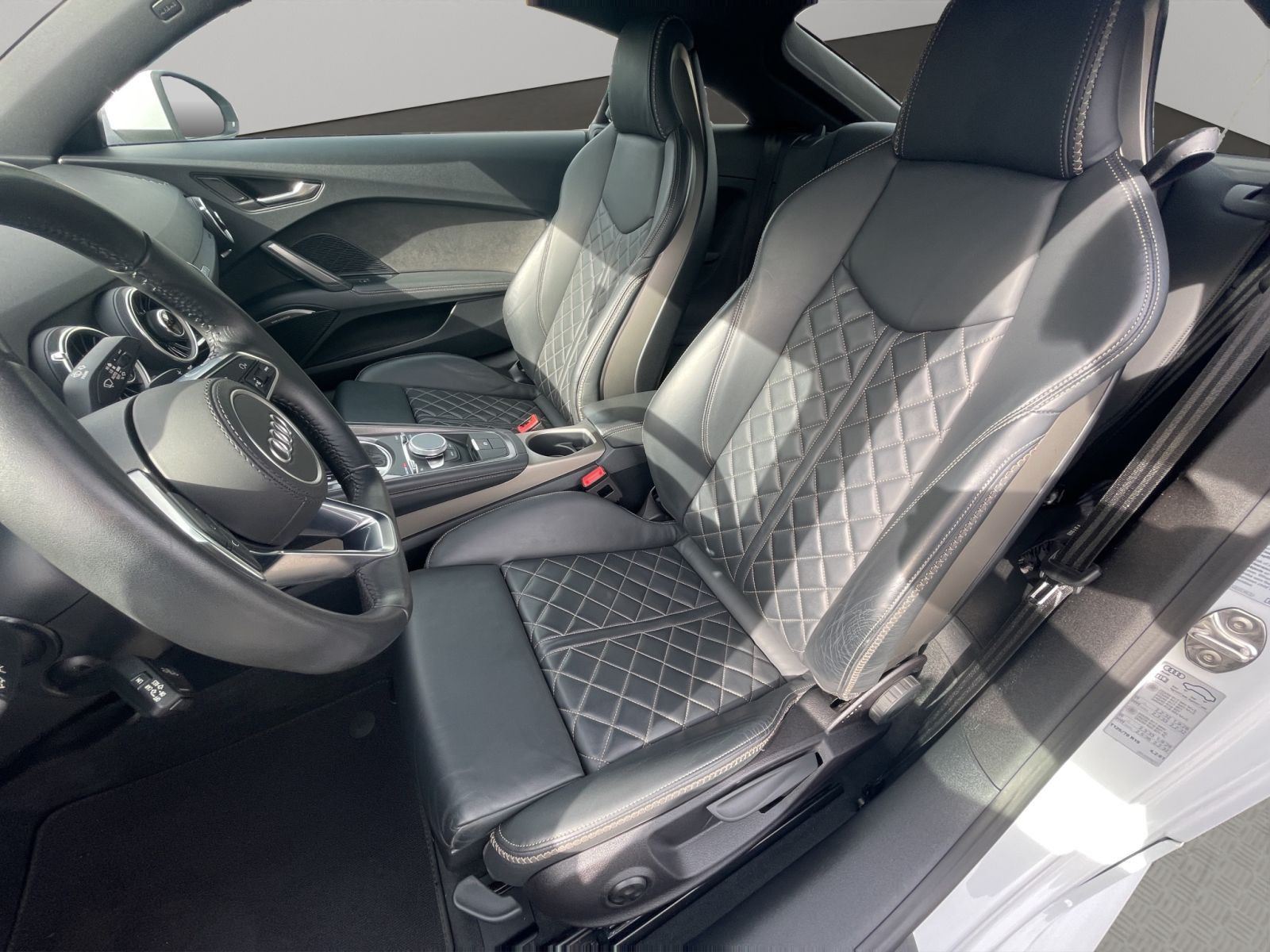 Audi TT - Bild 12