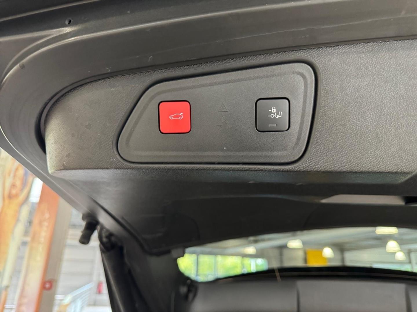 Peugeot 3008 GT 130 Leder Panoramadach Parklenkassistent