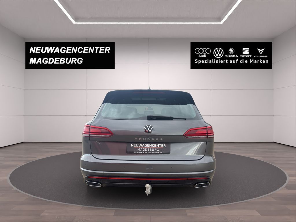 Volkswagen Touareg 3.0 V6 TDI 4Motion DPF Aut. R-Line foto 5