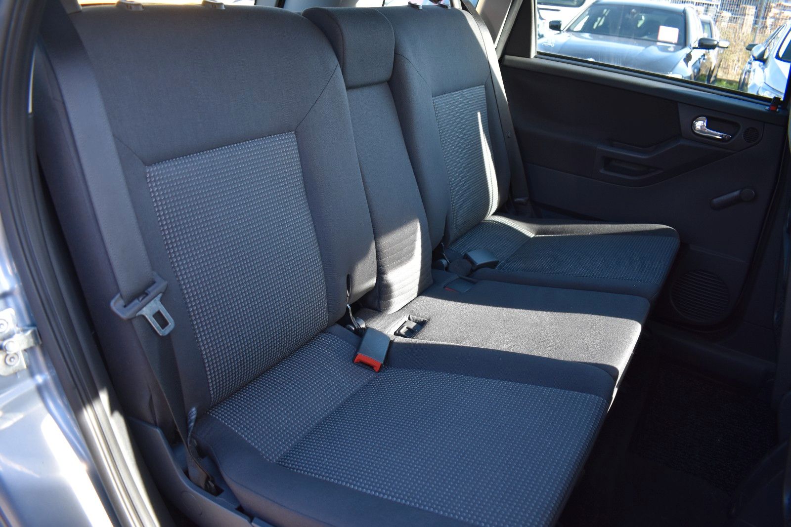 Fahrzeugabbildung Opel Meriva INNOVATION KLIMA/PDC/1.HAND