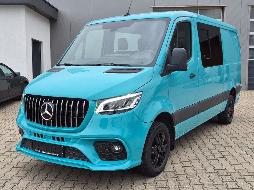 Image of Mercedes-Benz Sprinter
