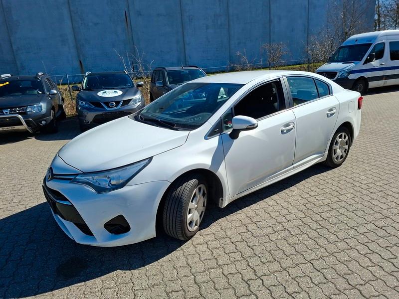 Toyota Avensis Basis