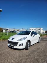 Peugeot 207 CC 120 Platinum, HU und Wartung neu 03/26 - Peugeot 207 in Mönchengladbach