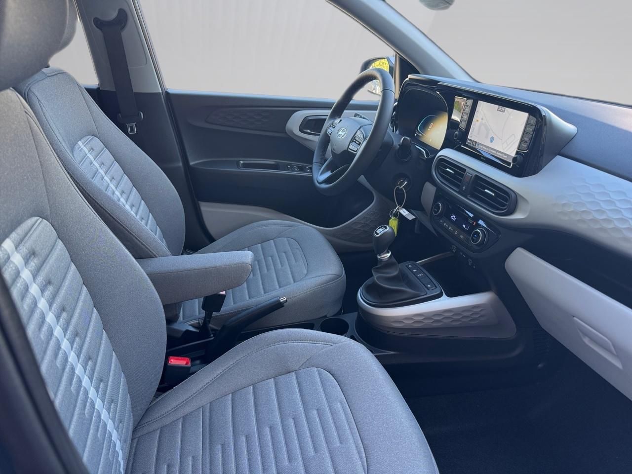 Fahrzeugabbildung Hyundai i10 PRIME *CARPLAY*NAVI*BT*SHZ*