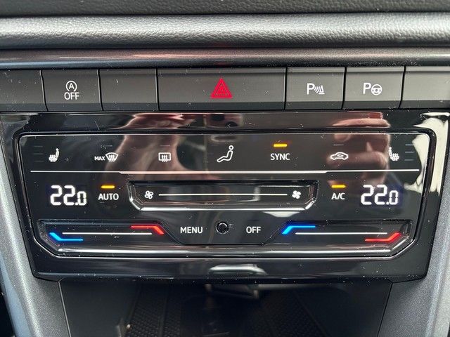 Fahrzeugabbildung Volkswagen T-Roc  1.5TSI DSG Style AHK+GJR+KAMERA+SHZ+NAVI+