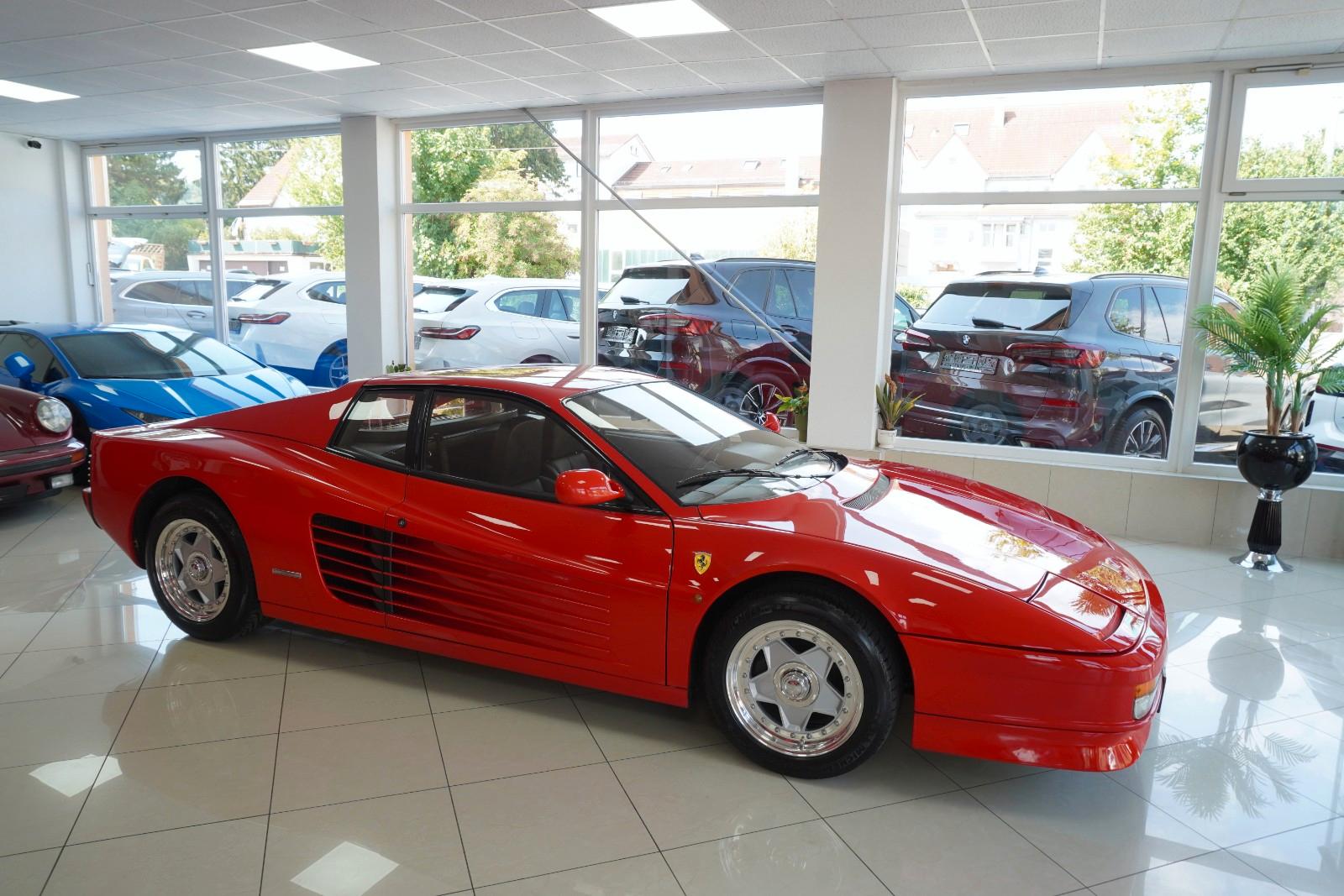 FERRARI TESTAROSSA