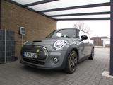MINI Cooper SE Trim / Navi /ALU /Top /Scheckh. BMW / - MINI Cooper SE von privat