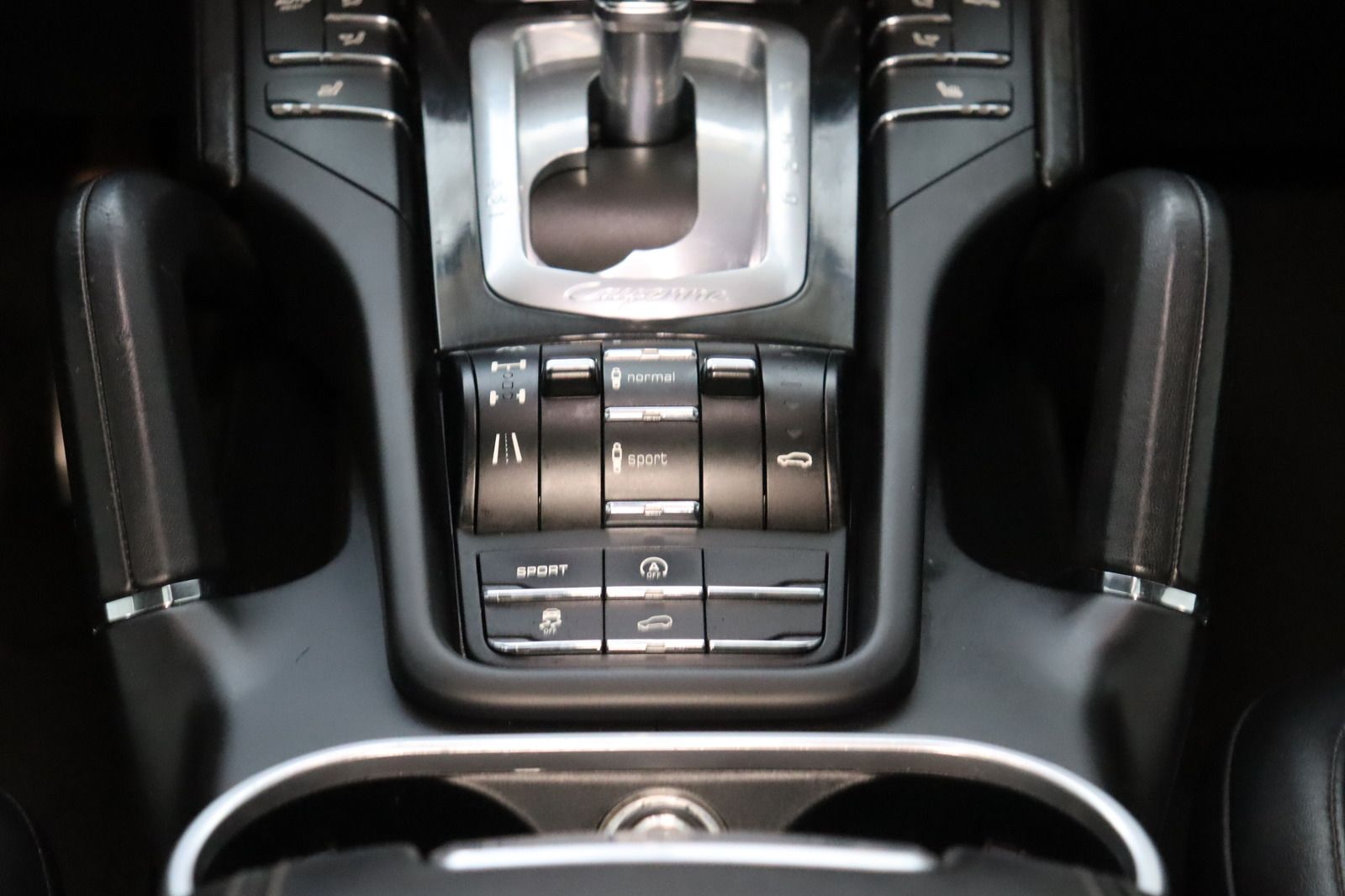 Fahrzeugabbildung Porsche Cayenne S 4.8l V8