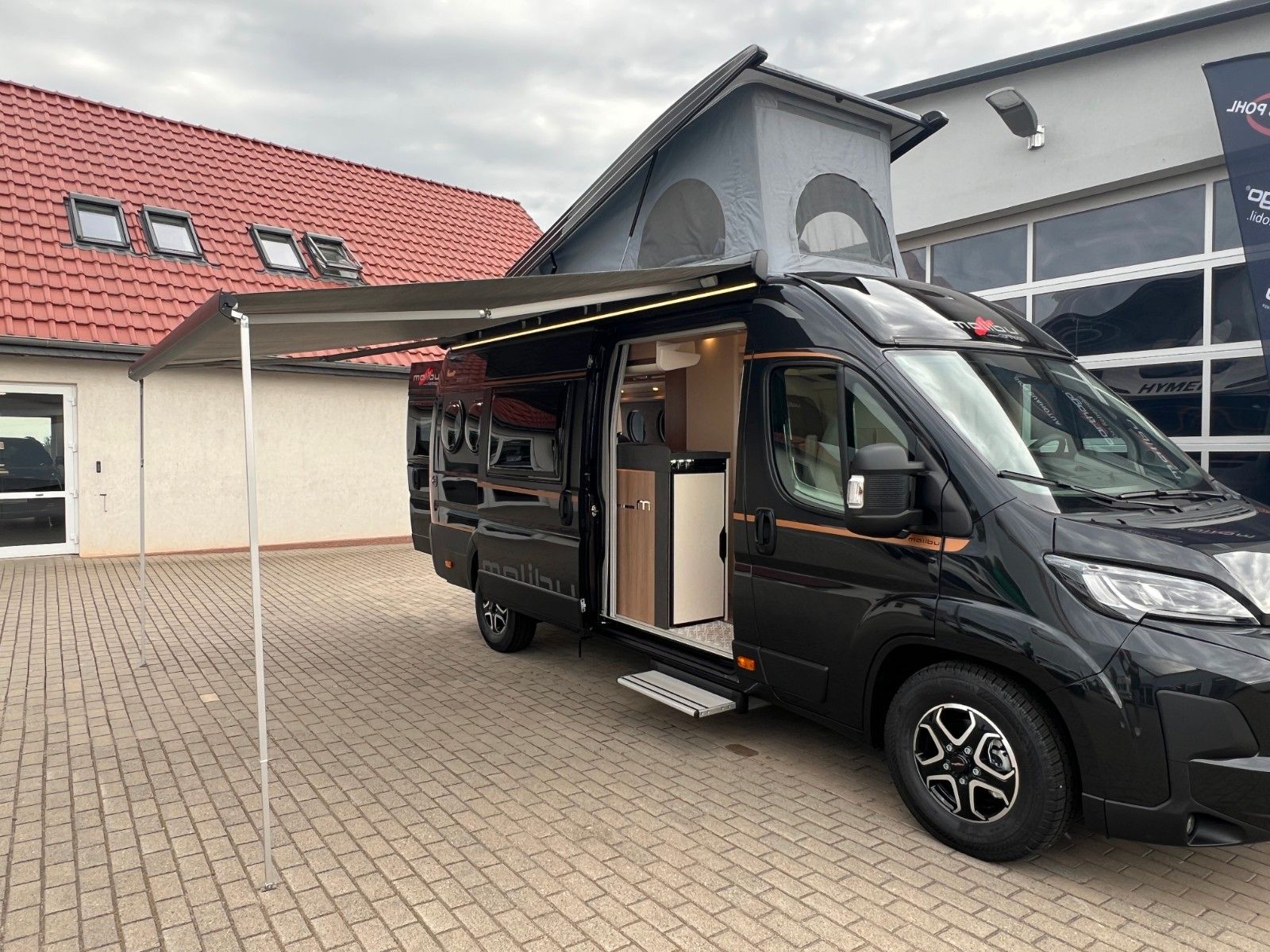 Fahrzeugabbildung Malibu Van Family 4 GT skyview 640 LE RB Aufstelldach