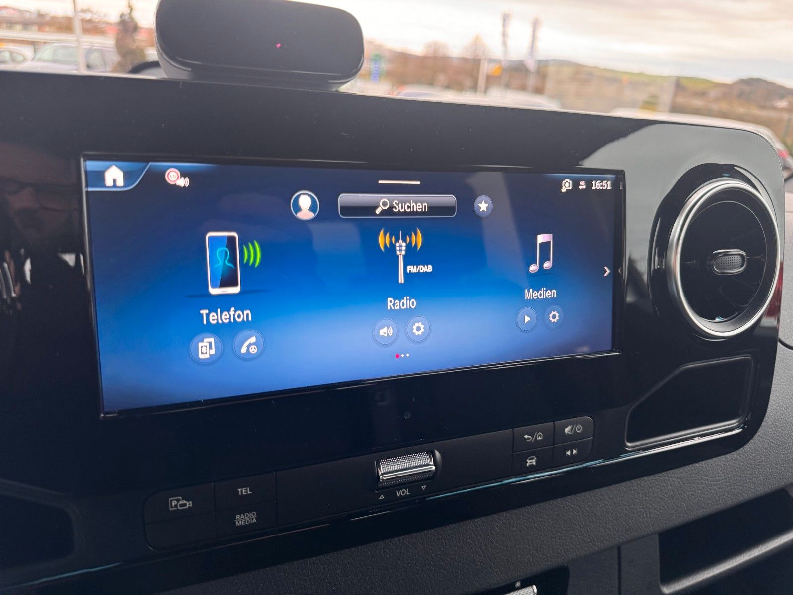 Fahrzeugabbildung Mercedes-Benz Sprinter 315 CDI DoKa 3665 9G Klima Kamera AHK