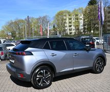PEUGEOT 2008 e- GT NAVI 13tkm 1.Hd CAM Leder PEUGEOT 2008 e- GT NAVI 13tkm 1.Hd CAM Leder