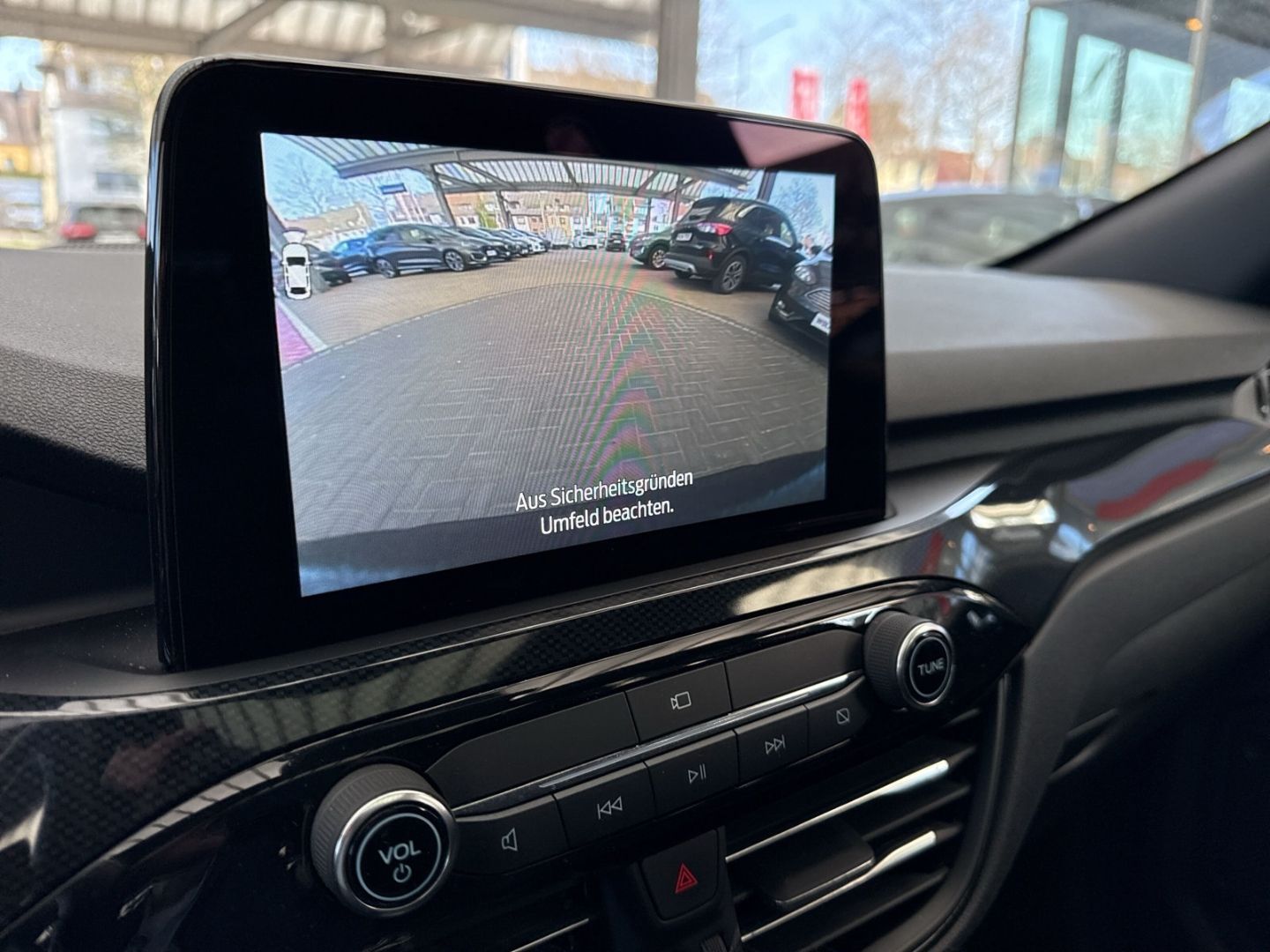 Fahrzeugabbildung Ford Kuga ST-Line X AHK schwenkb.Panorama-Schiebedach