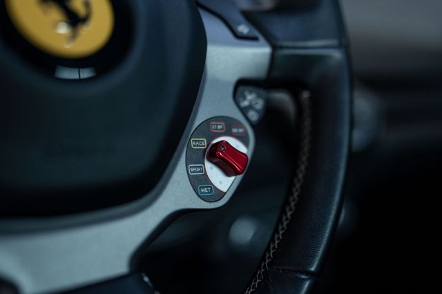 Fahrzeugabbildung Ferrari 458 Italia -F1- Racing Seats - Novitec - Keramik