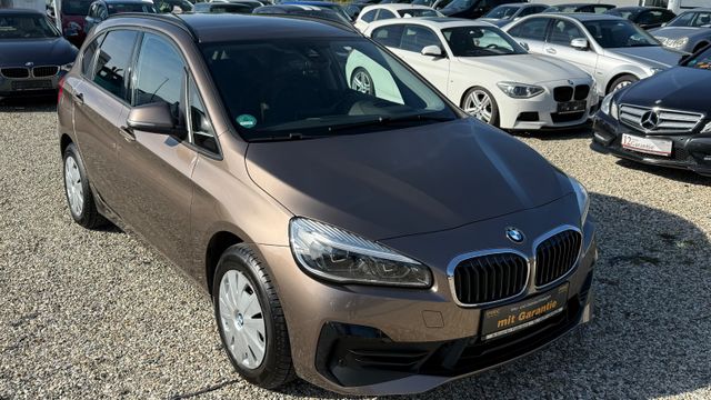 BMW Active Tourer 220d-Automatik-2.H-Leder-Navi-Xeno