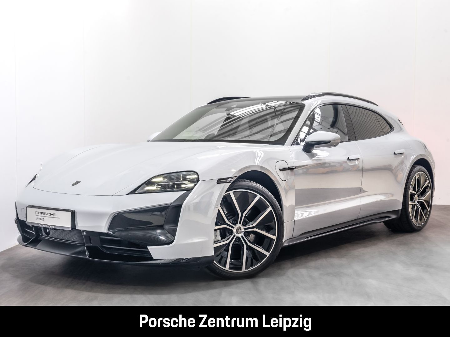 PORSCHE Taycan Turbo Sport Turismo SportDesign HA-Lenkun