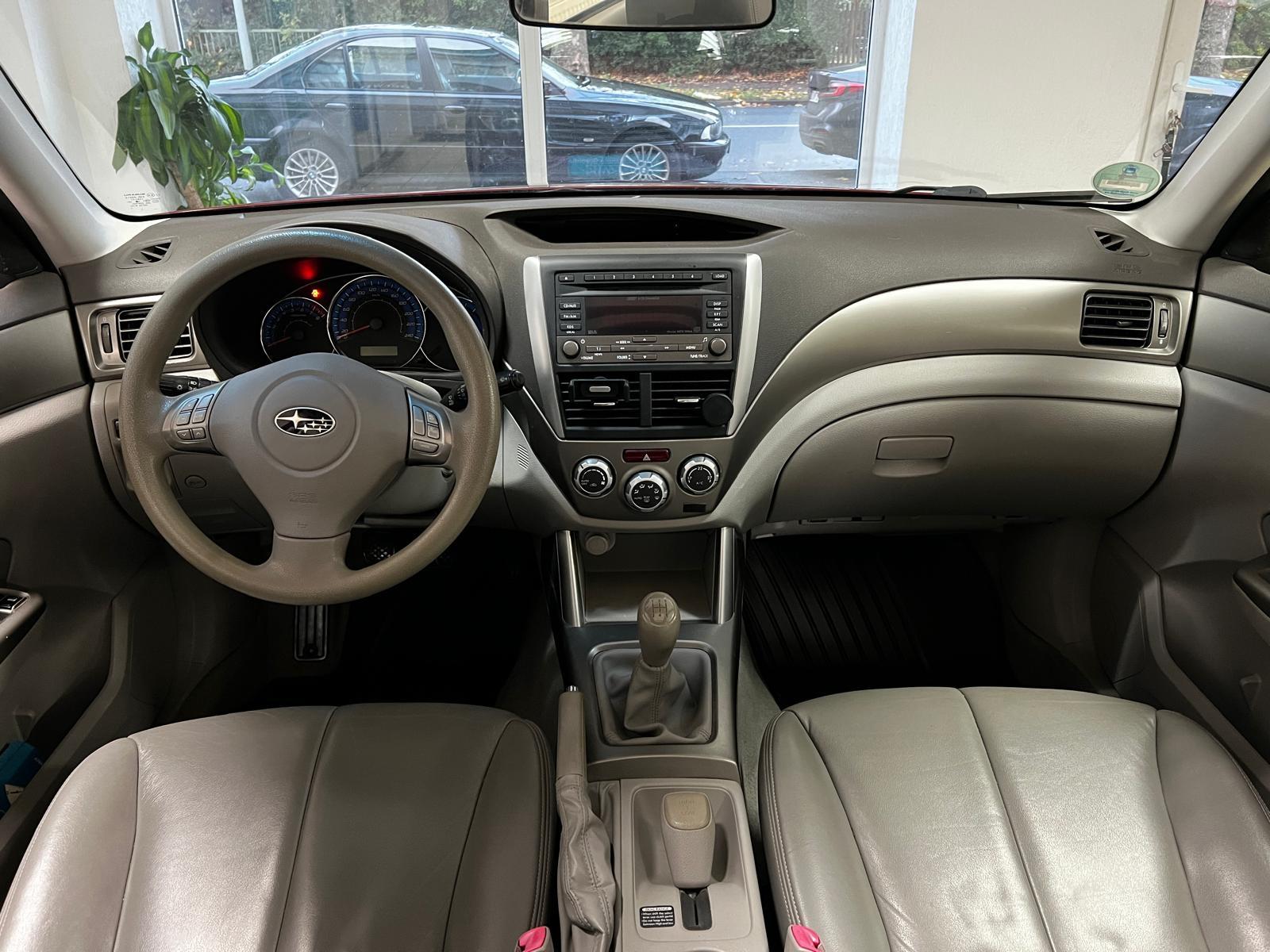 SUBARU FORESTER - 2.0 EXCLUSIVE - SELLERIE CUIR - 150 CV -  4X4 - BVM |