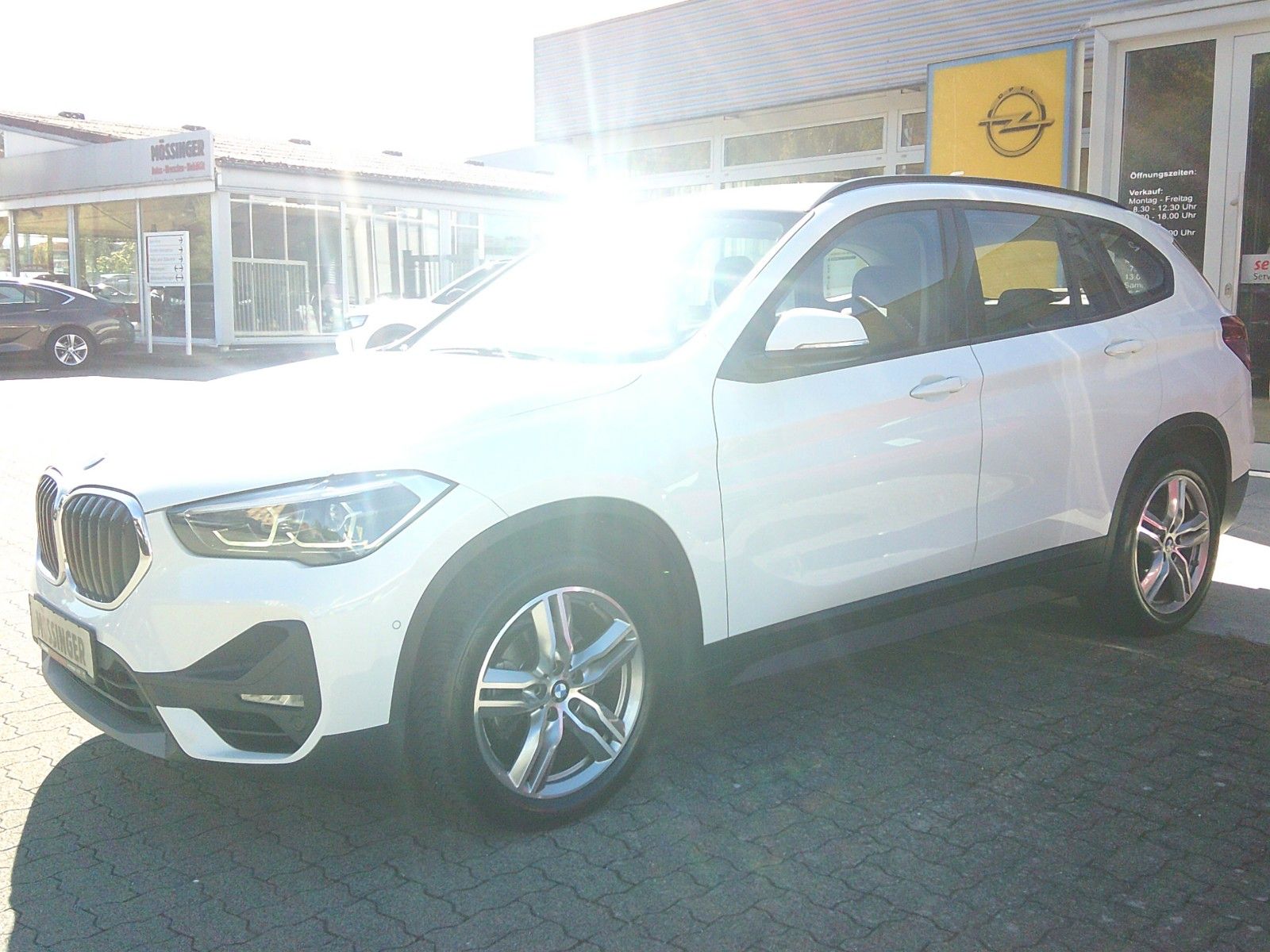 BMW X1 sDrive 18 i Advantage foto 1