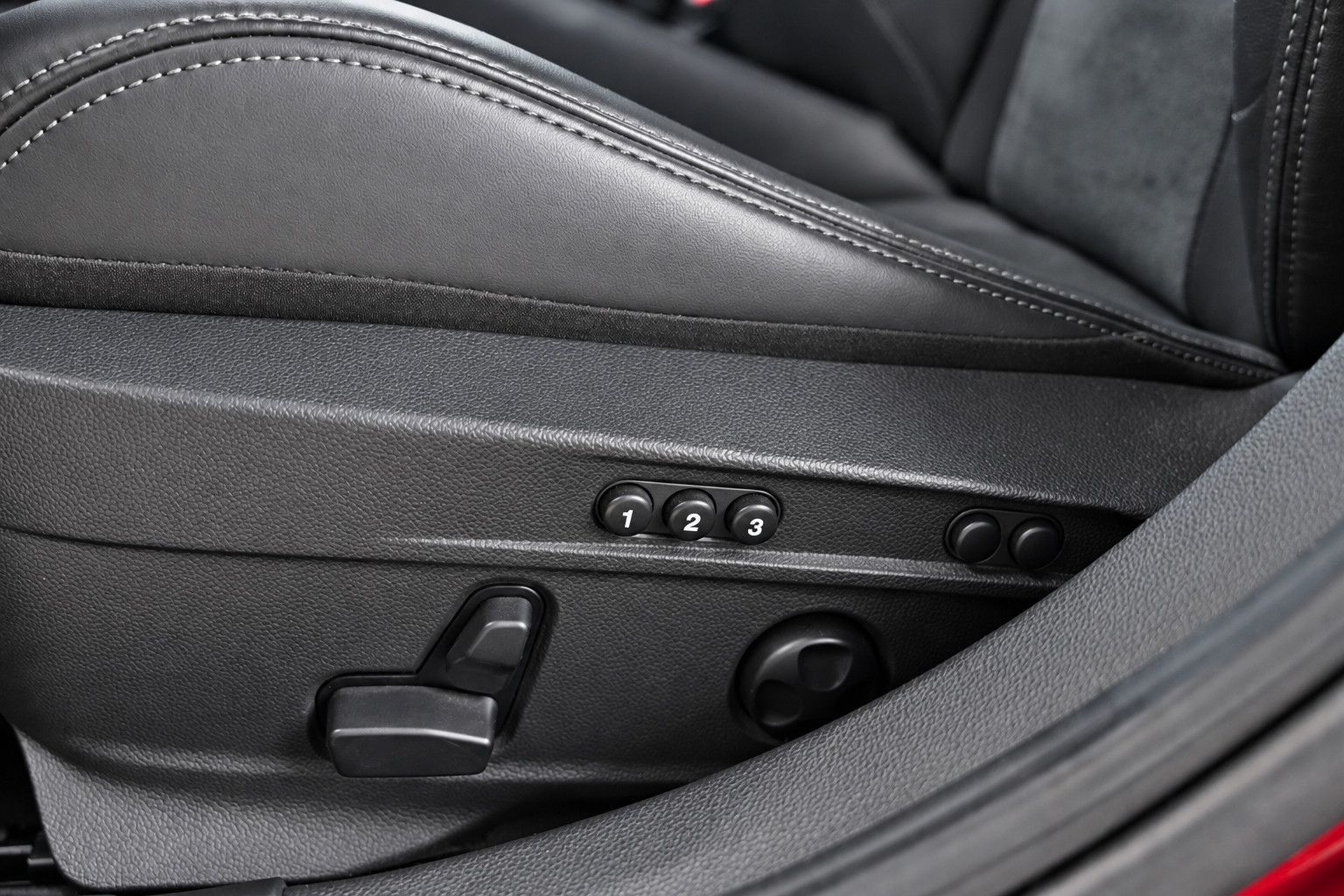 Fahrzeugabbildung Alfa Romeo Giulia Quadrifoglio *Carbon*HarmanKardon*ACC*Kam