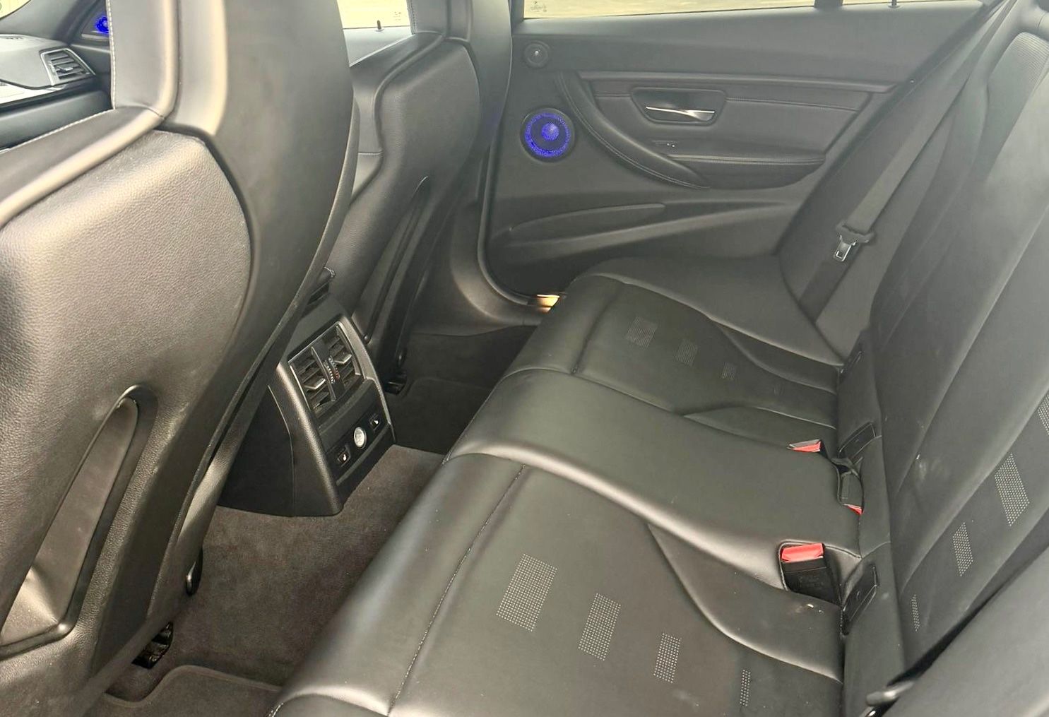 Fahrzeugabbildung BMW M3 Competition*Harman/Kardon+Autom.+Carbon+Voll*