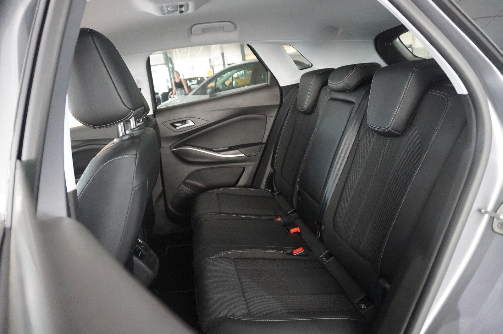 Fahrzeugabbildung Opel Grandland (X) 1.2T GS LINE NAVI/LED/KAMERA/SPORT