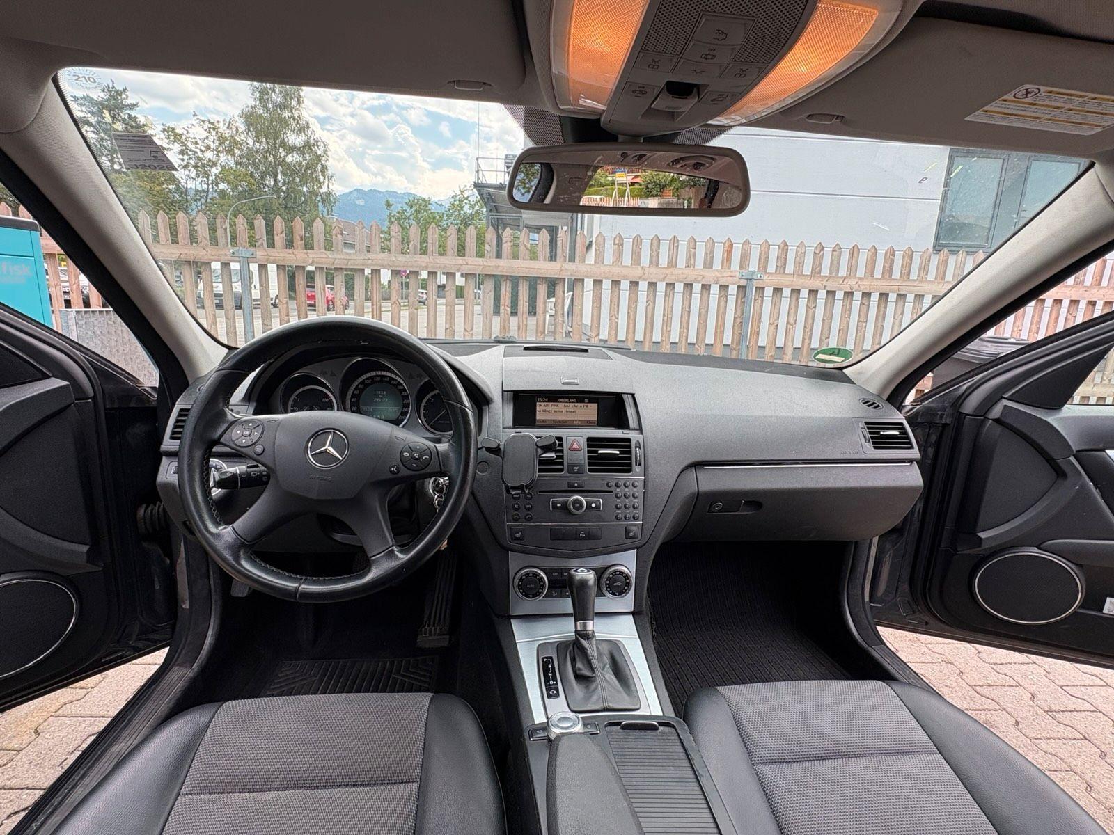 Mercedes-Benz C250 2009 — engine 204 HP (150kW)