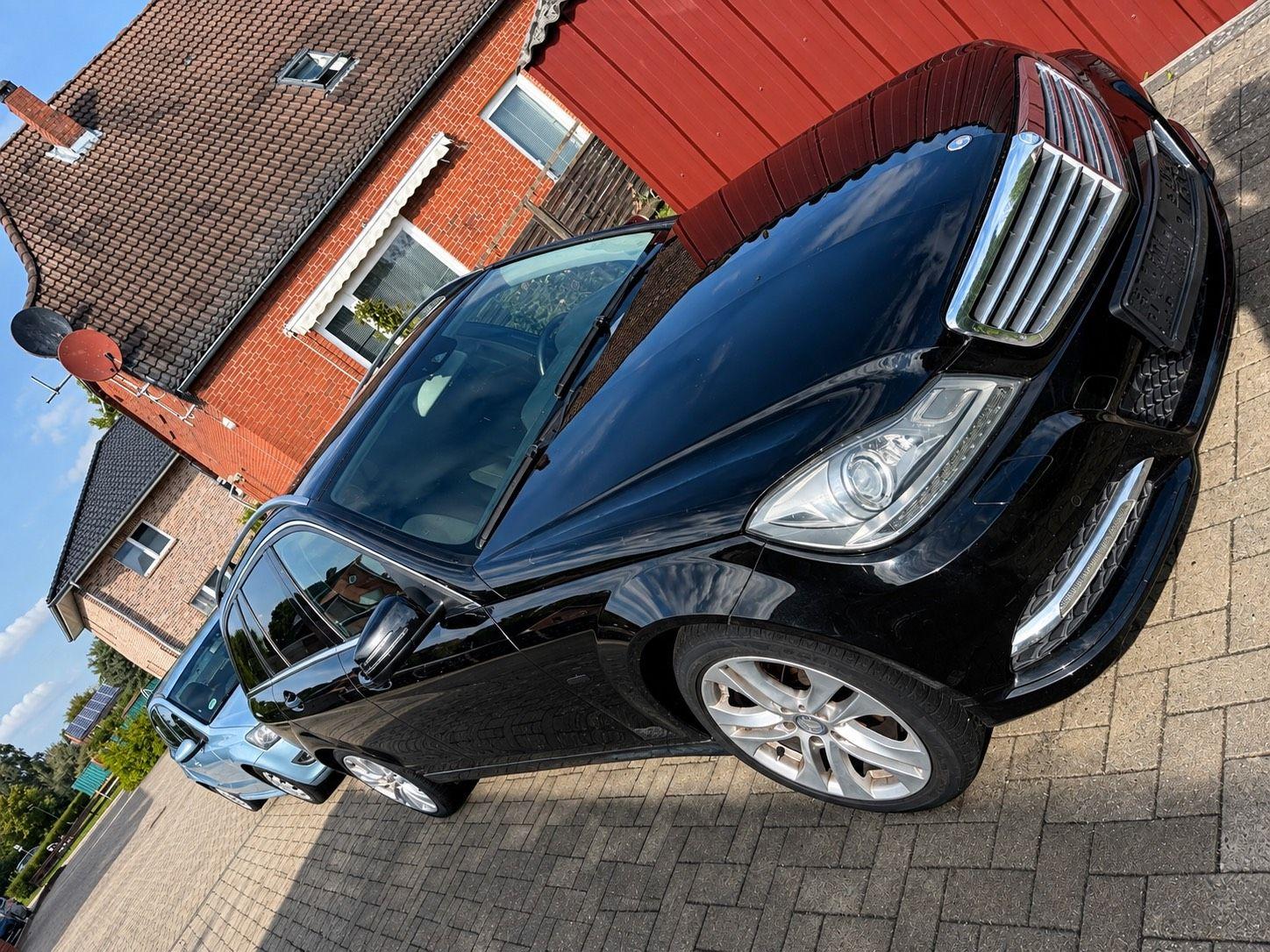 Mercedes-Benz C200 2011 — rear view
