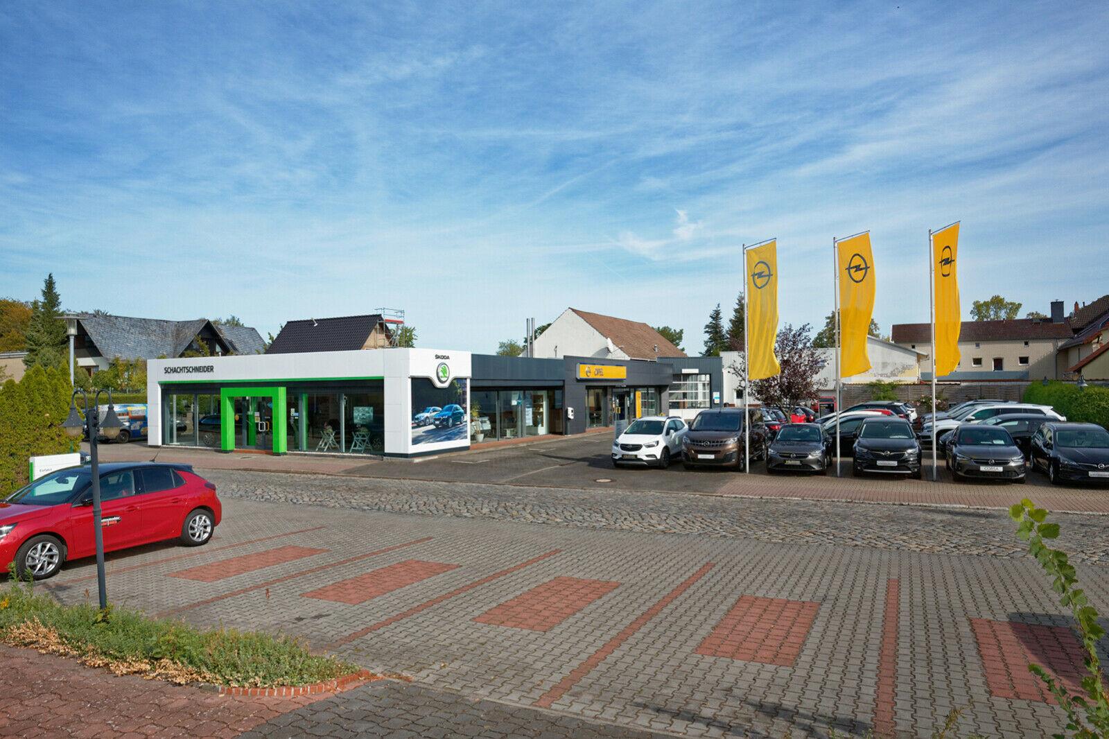 showroom-image-main