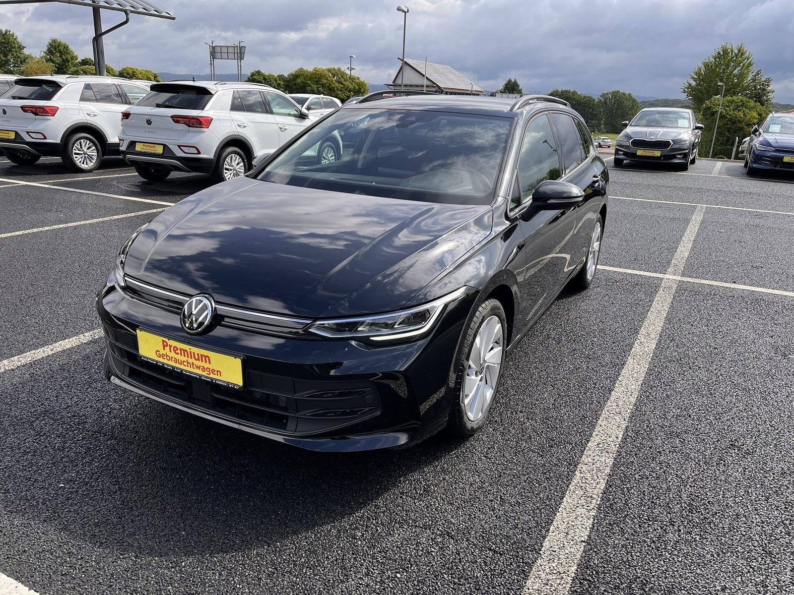 Volkswagen Golf Variant 1.5 eTSI DSG Edition 4ALL 17"Alu AC
