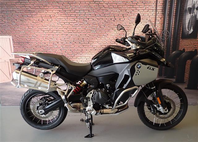 BMW F 900 GS Adventure Premium Selection !