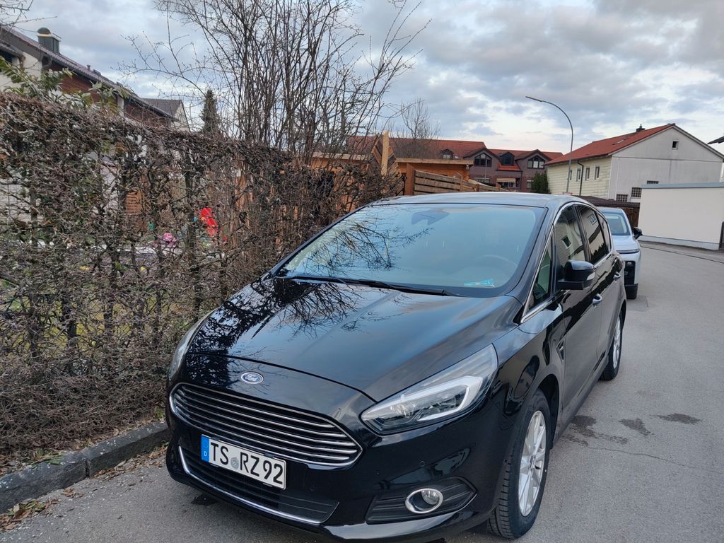 Image of Ford S-Max