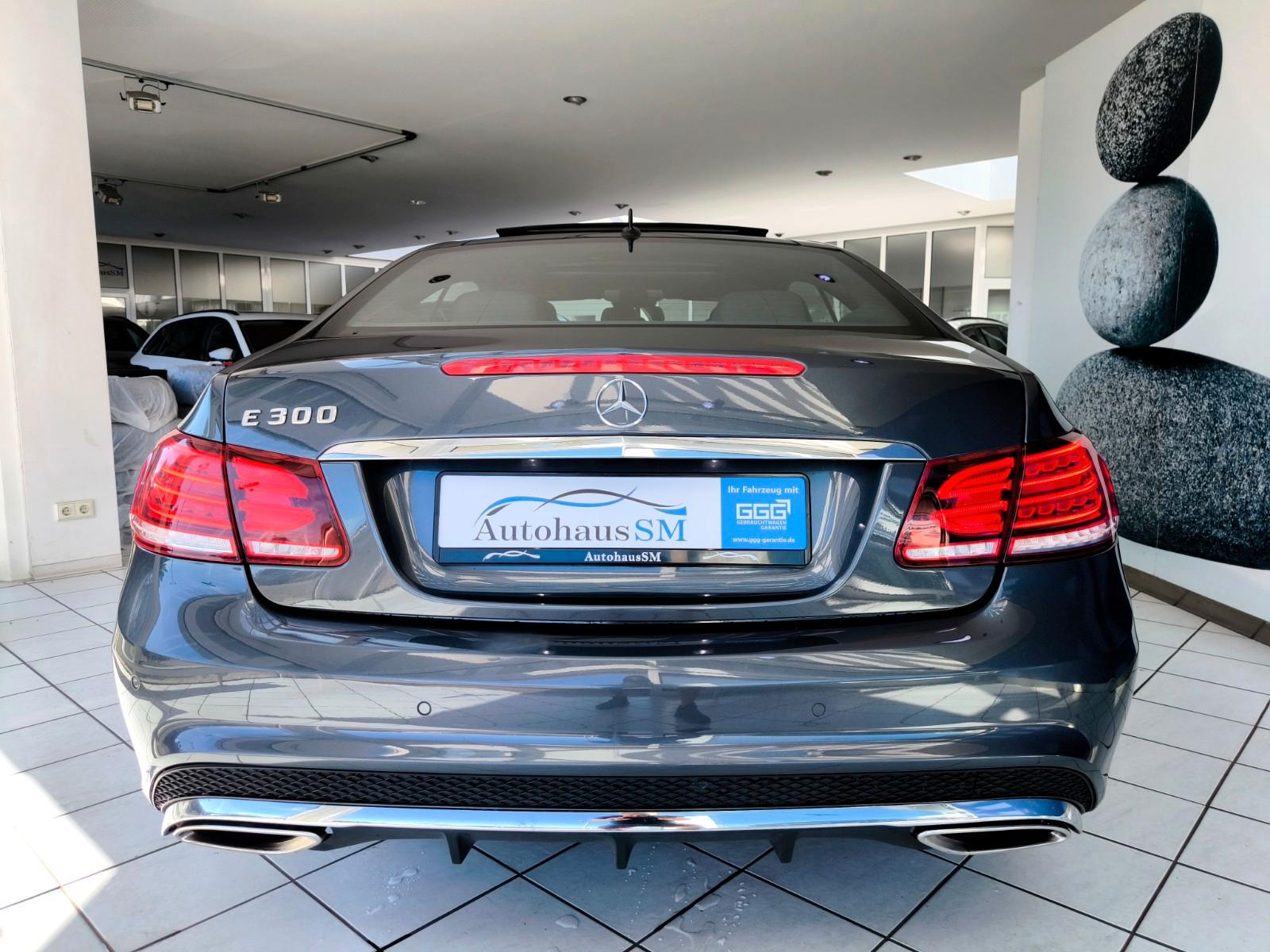 Mercedes-Benz E 300 Coupe*AMG-Paket*Panorama*2.Hand*
