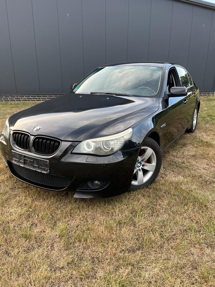 BMW 523