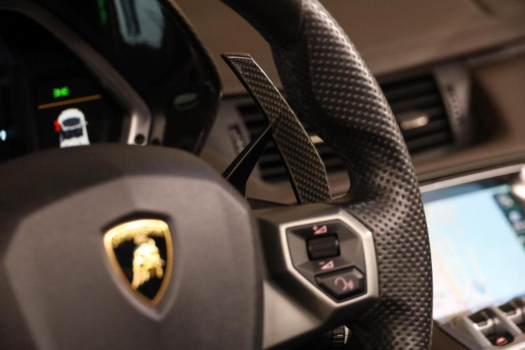 Lamborghini Aventador