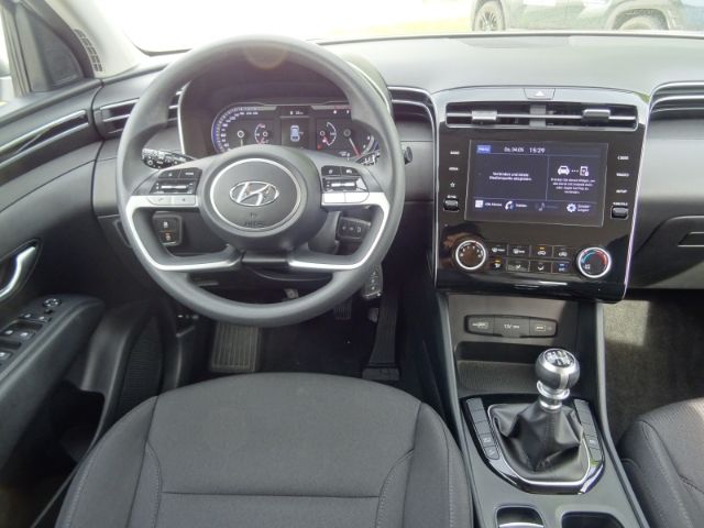 Fahrzeugabbildung Hyundai Tucson 1.6 GDI Turbo 150PS PURE KAMERA+KLIMA+UVM