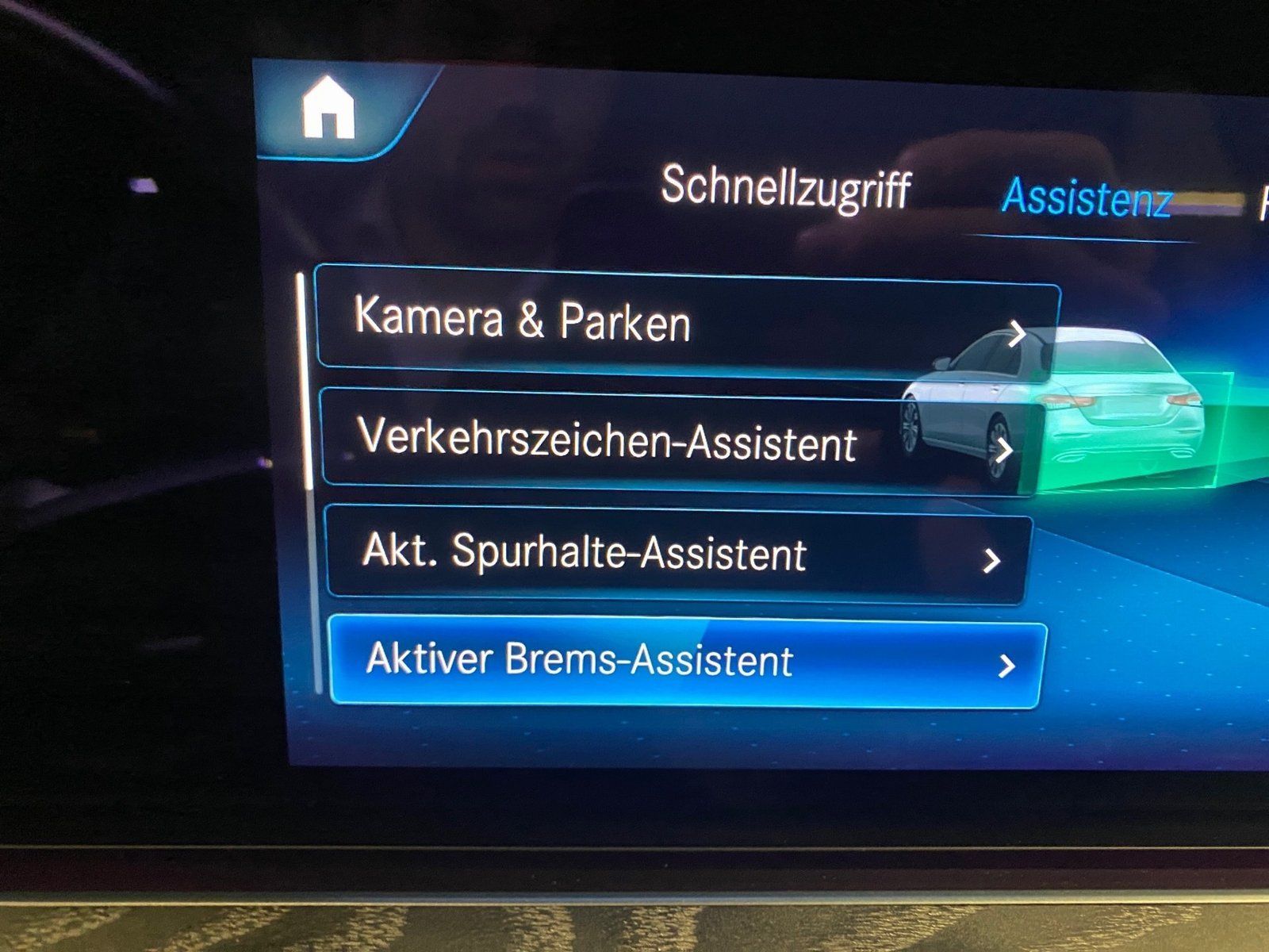 Fahrzeugabbildung Mercedes-Benz E 220 d AMG Distronic*360°*Standheizung*Memory*