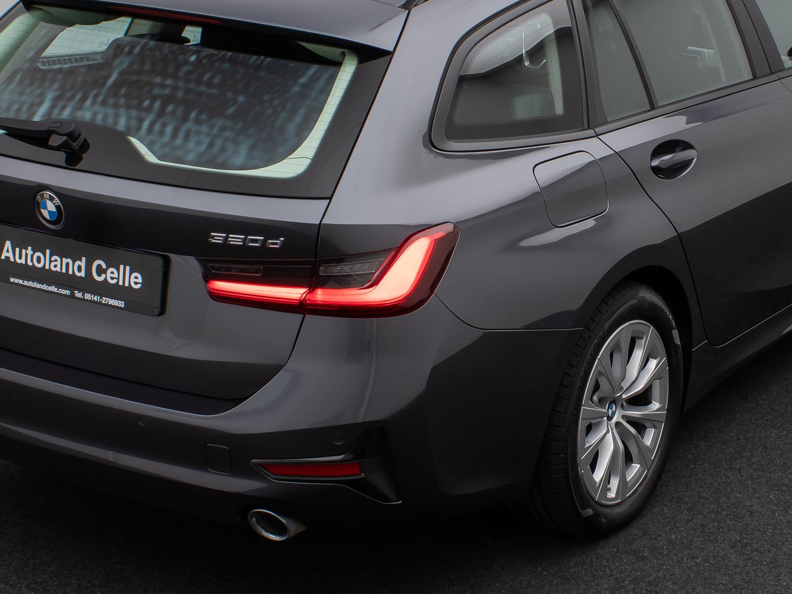 Fahrzeugabbildung BMW 320d  DAB CockPit+ Lordos PDC Geschwindigkeitsre