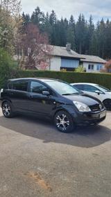 Toyota Corolla Verso 1.8-l-VVT-i Sol Sol - schwarze Toyota Corolla Verso