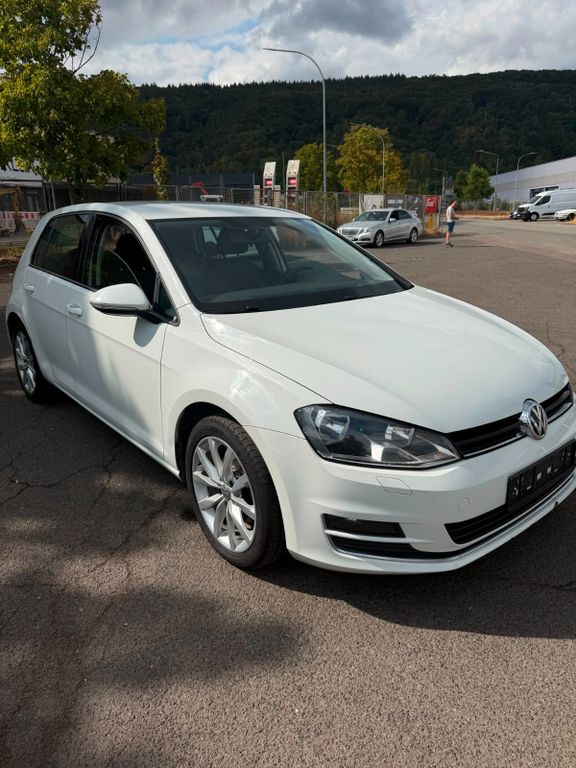 Image of Volkswagen Golf