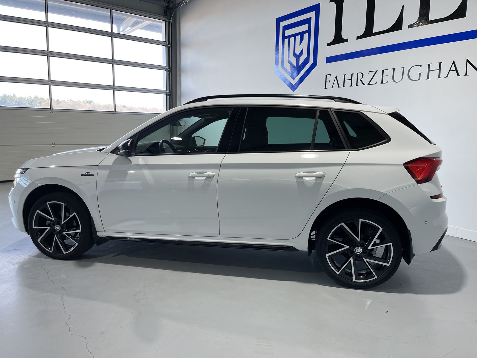 Fahrzeugabbildung SKODA Kamiq Monte Carlo 1.5 TSI*Pano*Cam*ACC*Virtual*