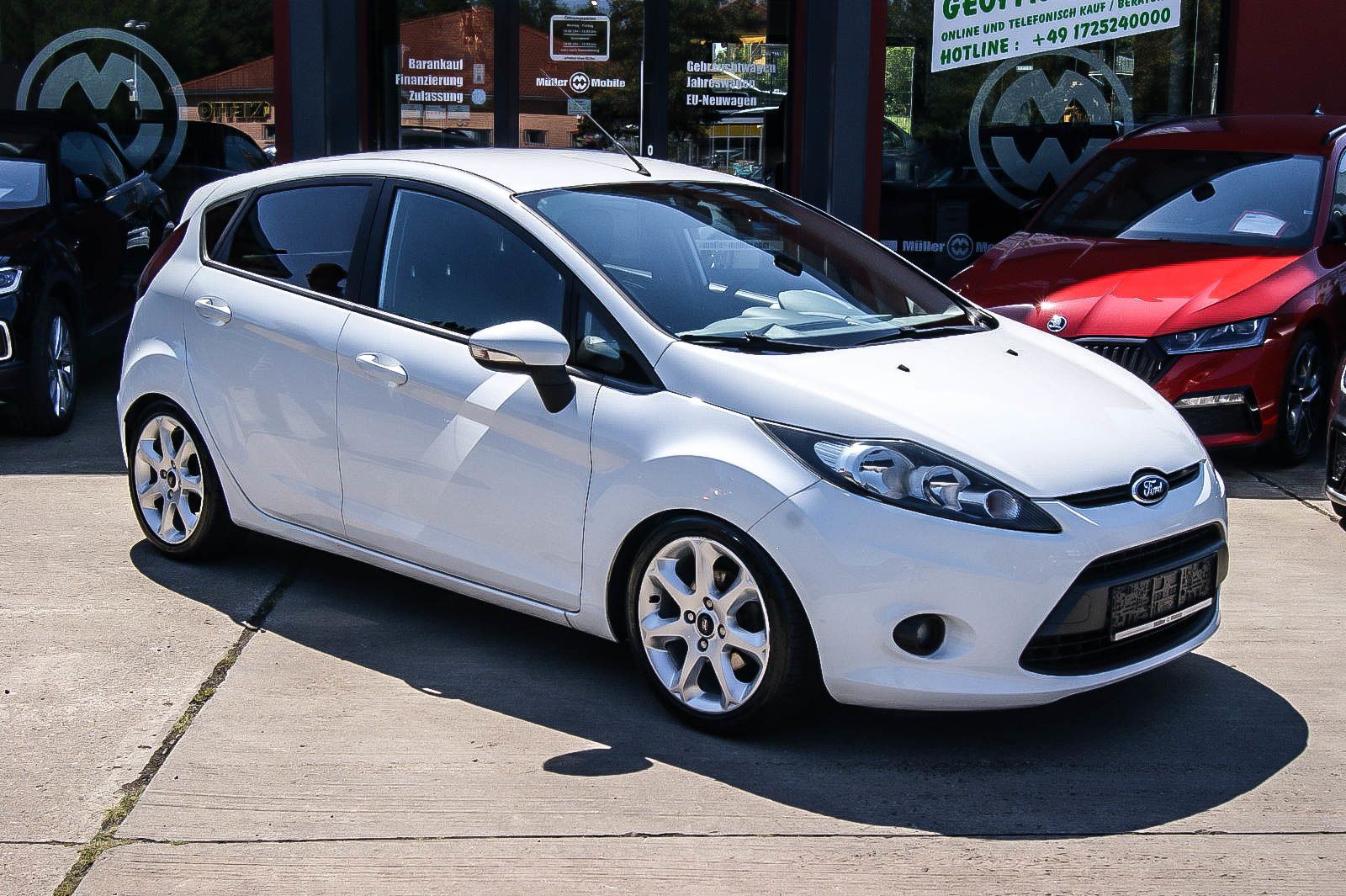 Fahrzeugabbildung Ford Fiesta 1.25 60kW VIVA KLIMA SITZHZG SPORT-FW ALU